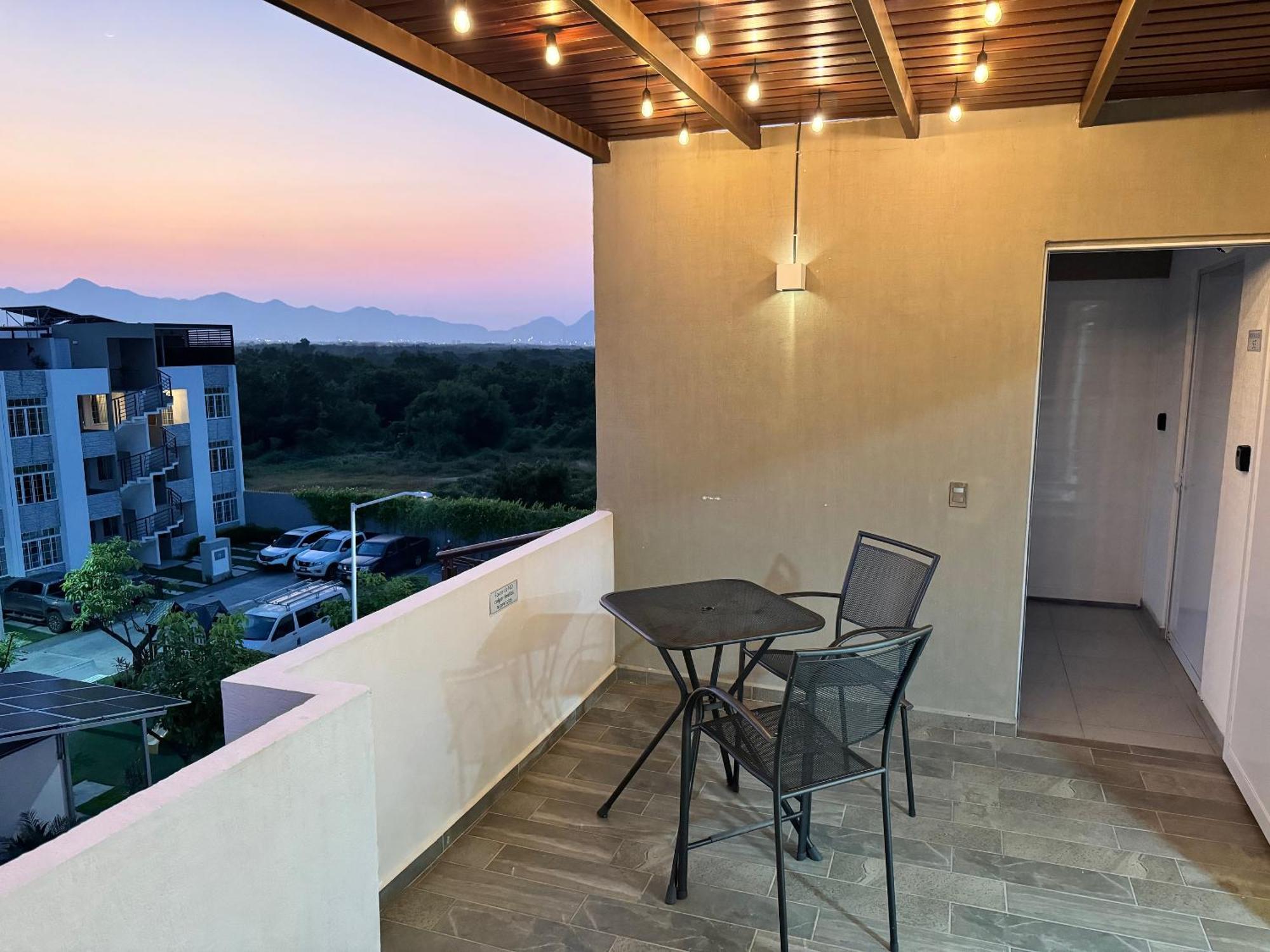 شقة Penthouse Manzanillo Exclusivo Con Alberca المظهر الخارجي الصورة